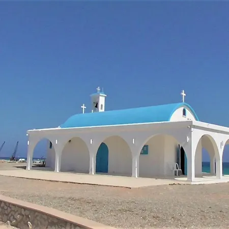 Kiveli Villa *